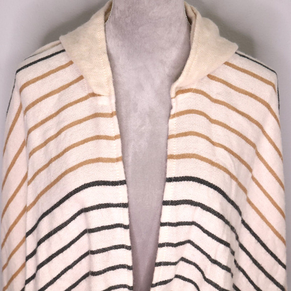 BCBGeneration Poncho Womens One Size Ivory Striped Fringe Hooded Cape bcbg - Picture 7 of 13